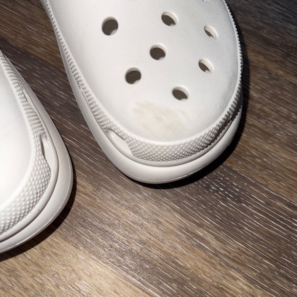 White Crocs classic crush Clogs, M10/W12 - Picture 7 of 9